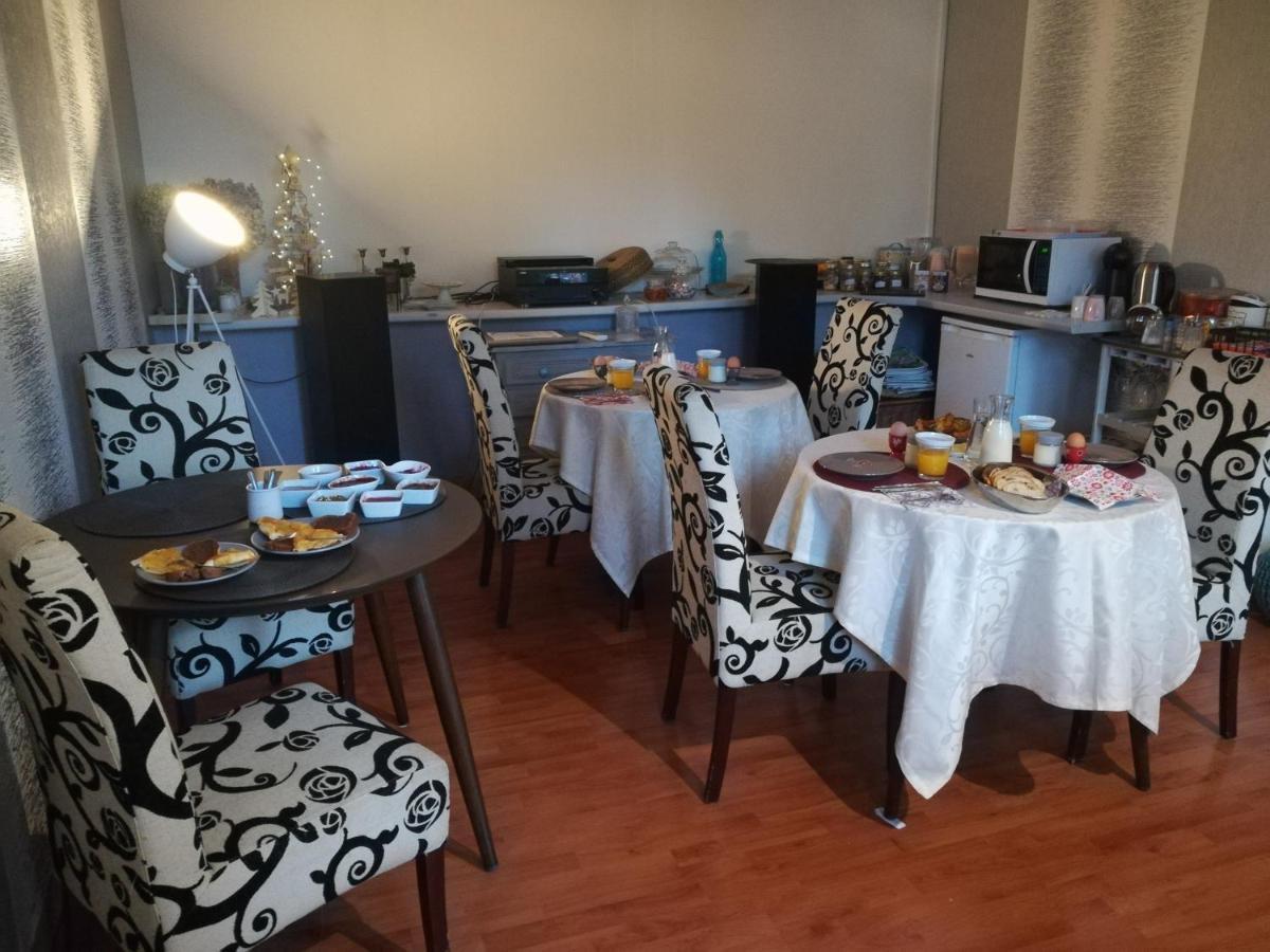 Chambres A Part Crespin  Ngoại thất bức ảnh